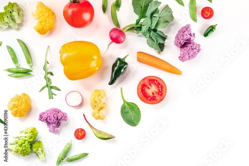 Fototapeta Naklejka Na Ścianę i Meble -  Fresh vegetables, overhead flat lay shot on a white background