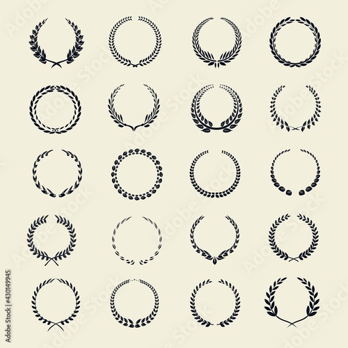 Laurel Wreath Set