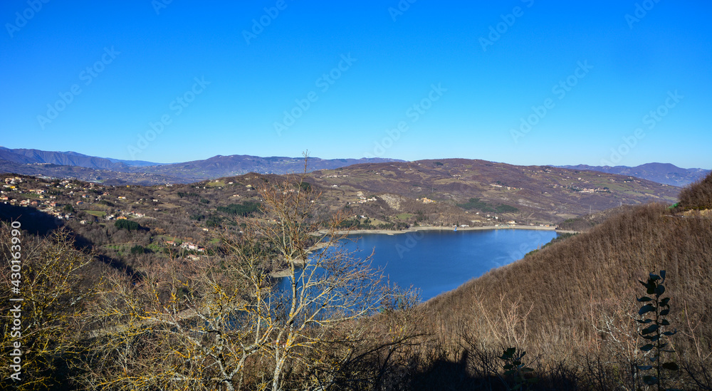 Panoramica del Lago di Suviana segli Appennini fra Toscana ed Emilia Romagna