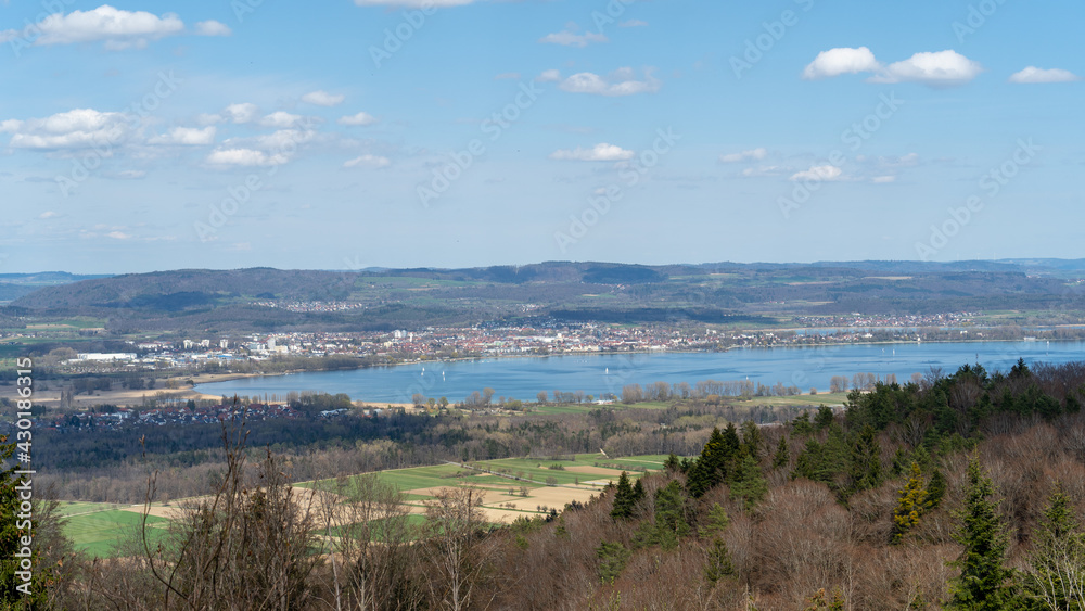 Blick von den Bergen auf Radolfzell am Bodensee, Bodenseekreis, Baden Württemberg, Deutschland