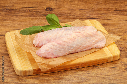 Raw turkey wings for cooking