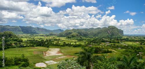 Bild auf Leinwand Antler, Mogote Landscape in Viñales, Pinar del Rio, Cuba