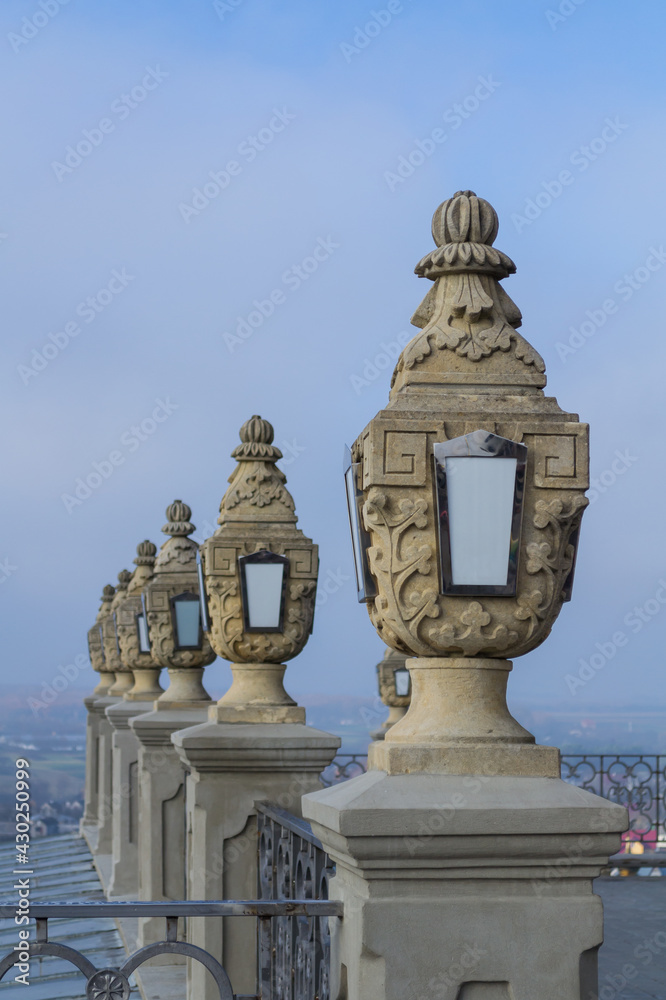 Obraz premium lanterns around the Pochaev Lavra