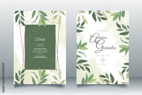  Wedding invitation card template set with beautiful leaves Premium Vector
