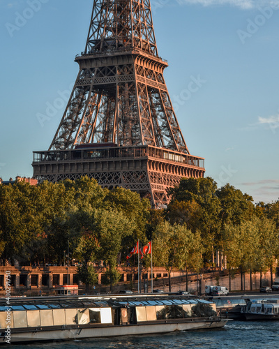 eiffel tower