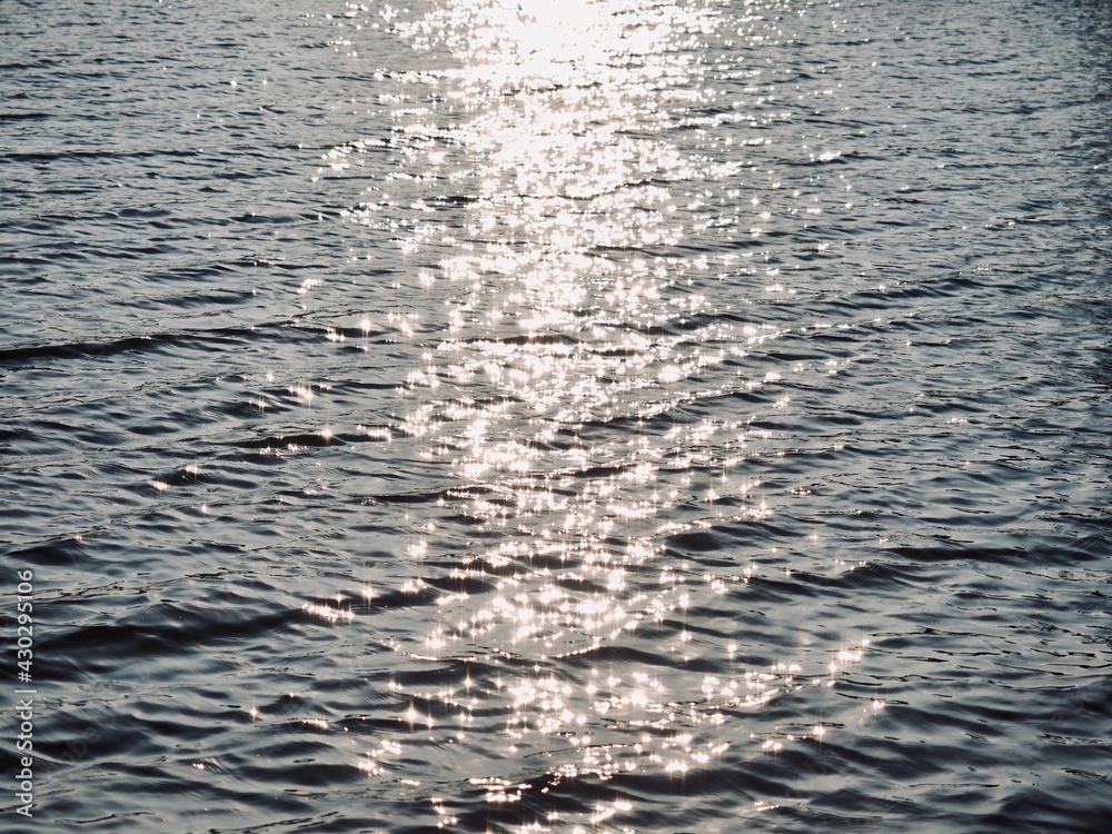 Obraz premium 부드러운 호수 물결배경 이미지 