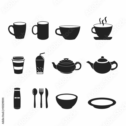 Food courts icons set. Outline set of food courts vector icons for web design isolated on white background