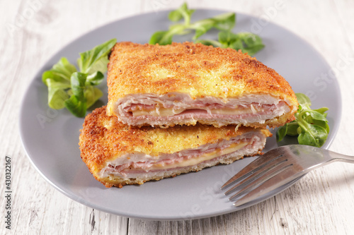 breaded cordon bleu (chicken,  cheese and ham)