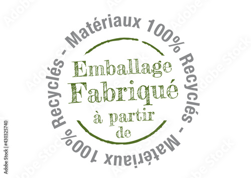 Emballage fabriqué à partir de matériaux recyclés