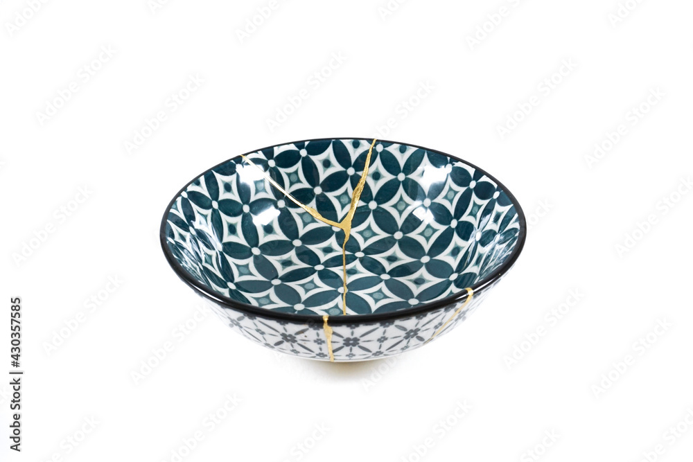 Fototapeta premium Japanese Kintsugi texture bowl
