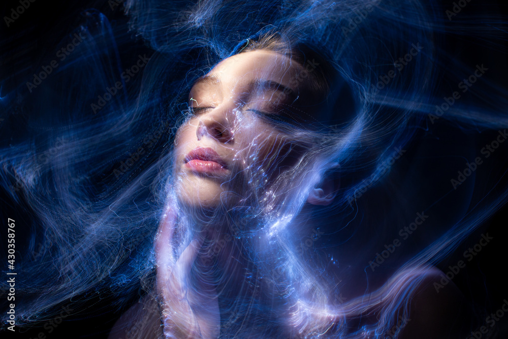 lightpainting portrait, new art direction, long exposure photo without photoshop, light drawing at long exposure
