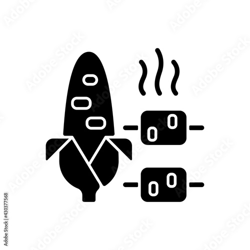 Boiled and grilled corn black glyph icon. Summery side dish. Barbecue, popcorn. Nutritious meal. Sweetcorn. High fibre content. Silhouette symbol on white space. Vector isolated illustration