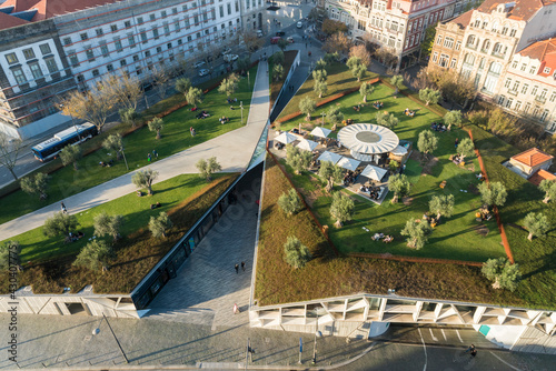 Portugal, Porto, Aerial view of Jardim das Oliveiras with green roof building