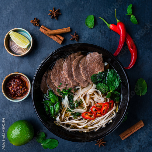 Bilde på lerret Pho bo, Vietnamese food, rice noodle soup with sliced beef