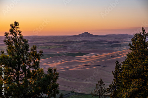 Принти на полотні Sunset at Kamiak Butte near Pullman, Washington, USA