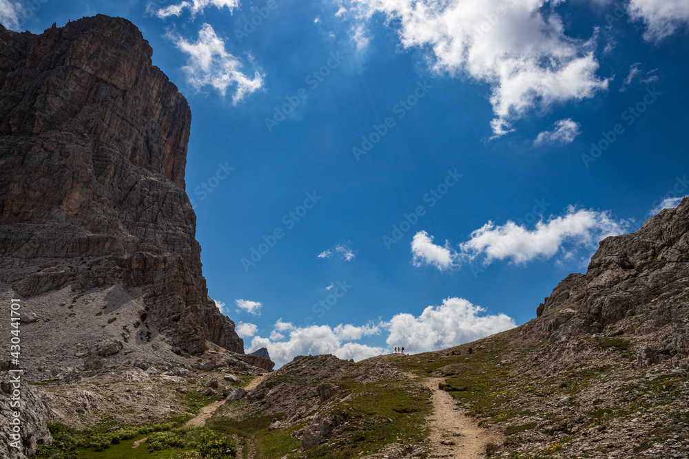 Monte Averau dalla forcella Averau - Dolomiti Monte Averau dalla forcella Averau - Dolomiti