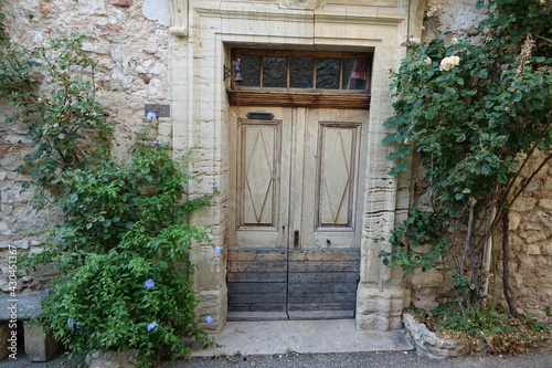 Tuer in Le Barrouc, Provence