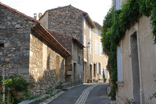 Fototapeta Naklejka Na Ścianę i Meble -  Altstadt von Le Barroux, Provence