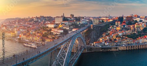 Fotografija Porto panoramic aerial view of Dom Luis Bridge at sunset