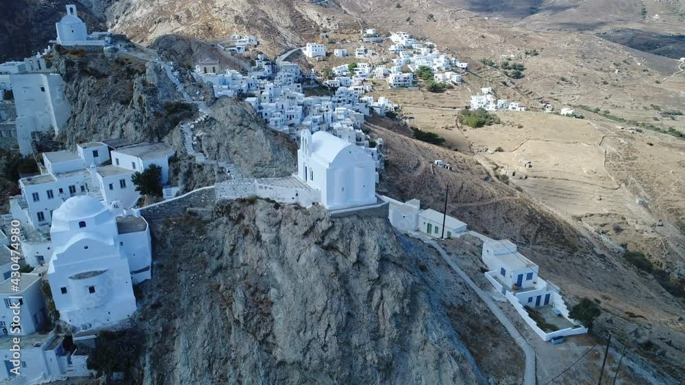 Île de Sérifos dans les Cyclades en Grèce vue du ciel