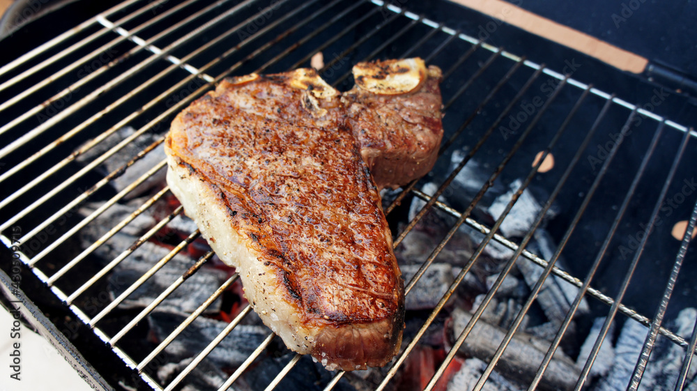 T Bone. Special beef cut for a delicious barbecue on grill