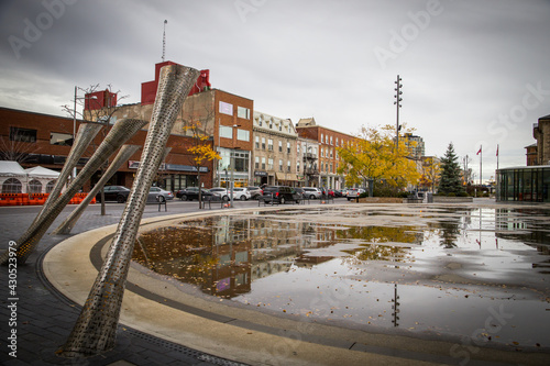 Fototapeta Naklejka Na Ścianę i Meble -  view of the city of Guelph, Ontario, Canada