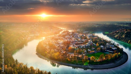 Photographie Aerial view at sunset over Wasserburg am Inn, Bavaria, Germany.