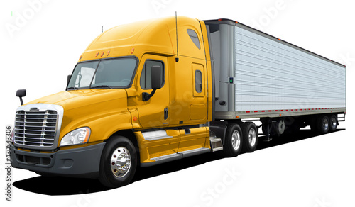 Photo Large american modern truck with an yellow cab isolated on a white background