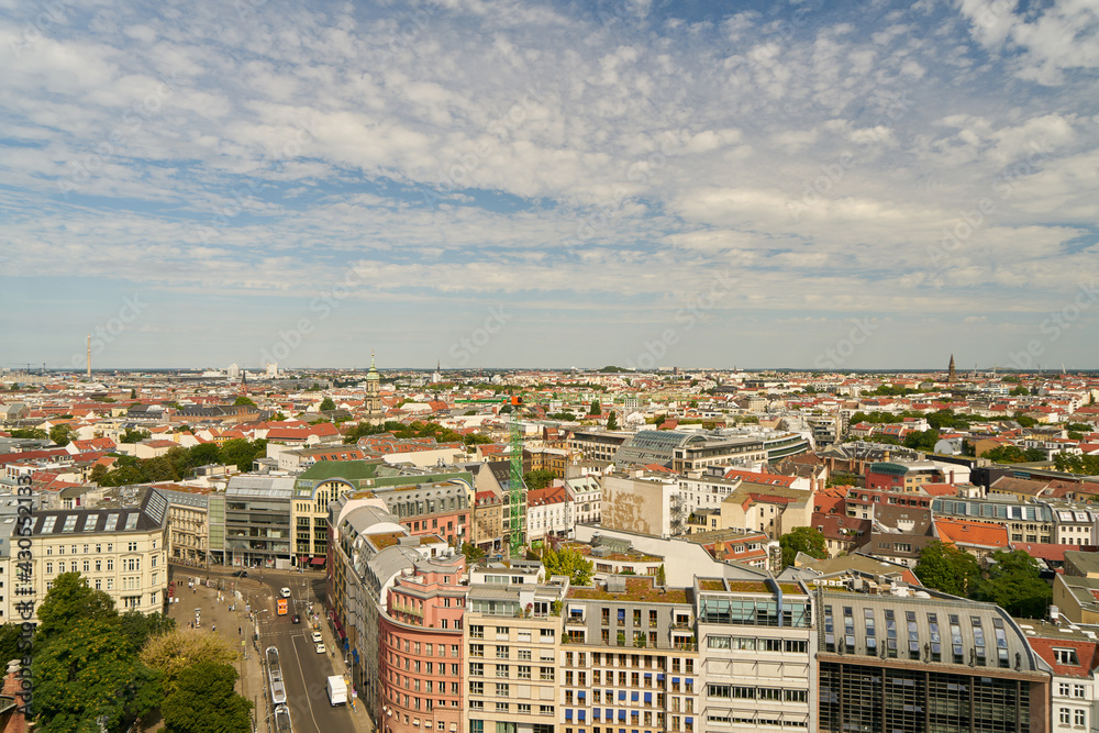 Stadtbild von Berlin mit Hackescher Markt und Häusern