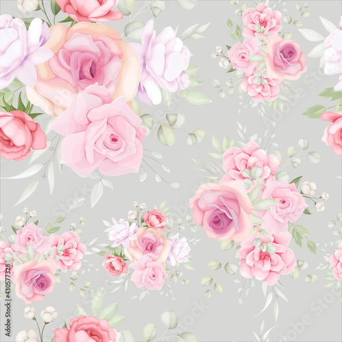Elegant floral seamless pattern with soft flower decoration © mariadeta