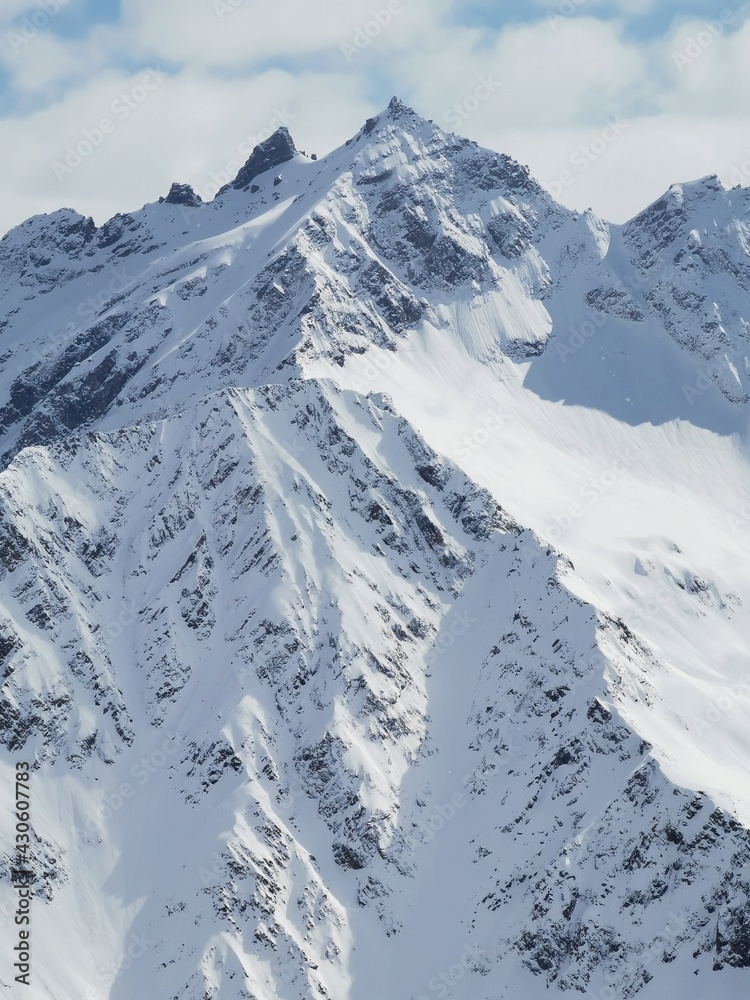 Obraz premium snow covered mountains