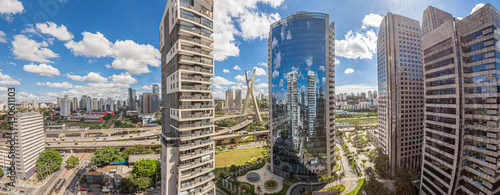 São Paulo Skycrapers panoramic aerial view (ID: 430611103)