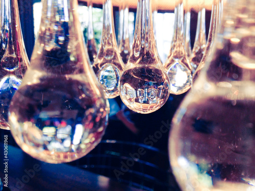 Glass beads with reflection