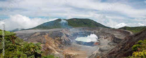 Fotografi Panorama of Fumarole smoke over the Poas Volcano in Costa Rica in 2012