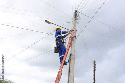 electrical power lines