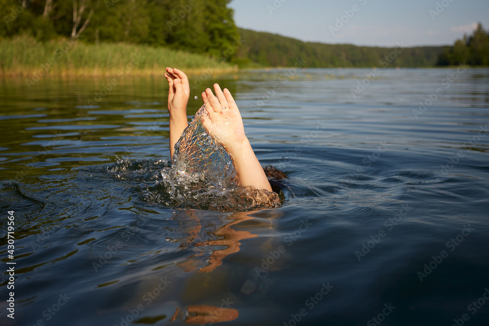 danger of drowning, hands in water danger of drowning, hands in water