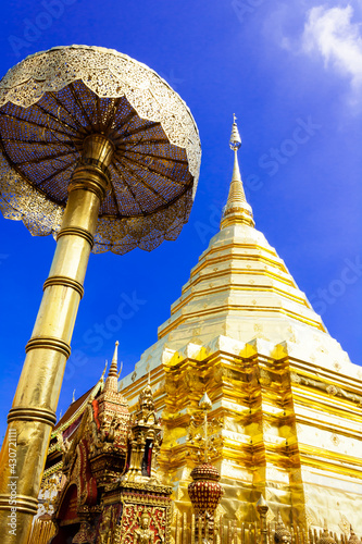 Golden pagoda wat Phra That Doi Suthep