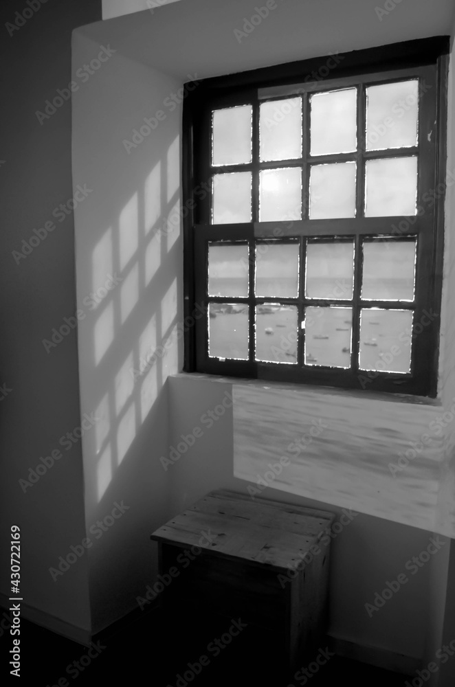 window
window