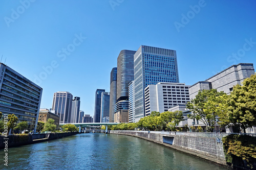 水都大阪 淀屋橋から見る中之島の高層ビル群