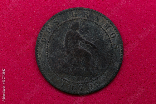 moneta stara dos centimos 1870 patyna photo