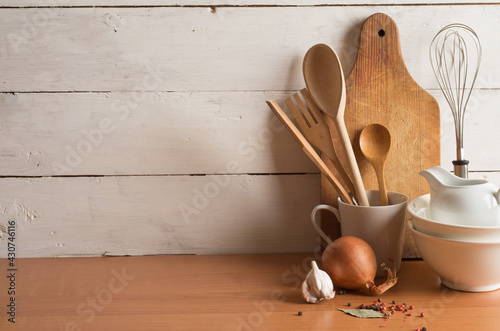 Kitchenware and utensils