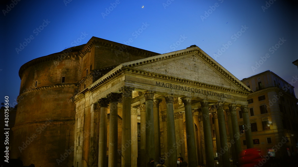 Pantheon and 16th-century fountain commissioned by Pope Gregory XIII in Piazza della Rotonda square, Rome, Italy. Ancient architecture dating from Roman Empire civilization