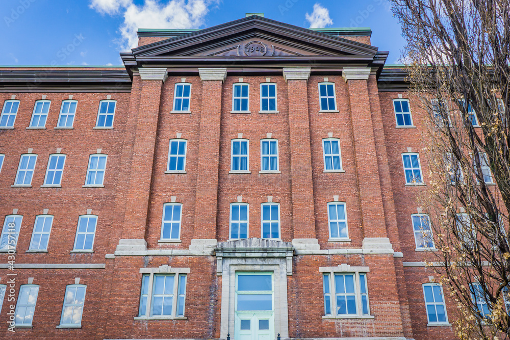 Fototapeta premium Imposing facade in the historic center of Longueuil, Quebec (Canada)
