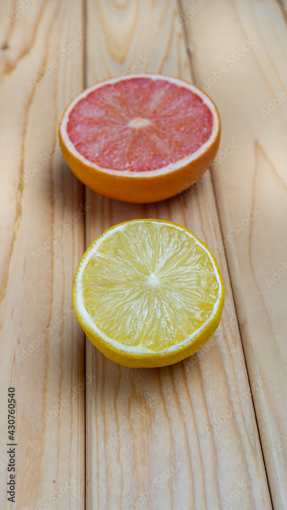 Halves of lemon and grapefruit Halves of lemon and grapefruit