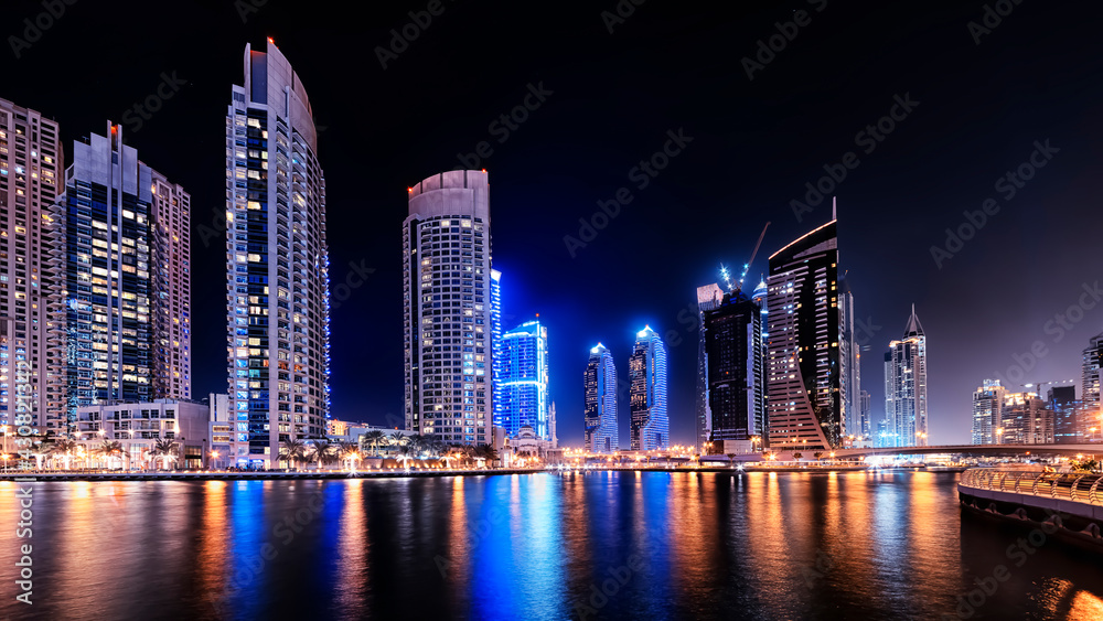 Naklejka premium Dubai Marina at night, UAE