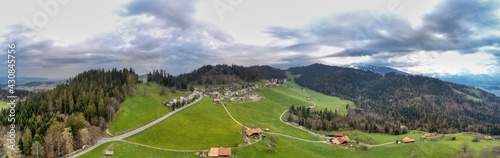 Heiligenschwendi im April 2021, Schweiz