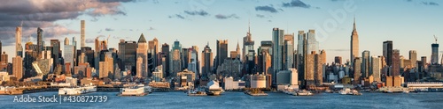 Manhattan skyline panorama, New York City, USA photo