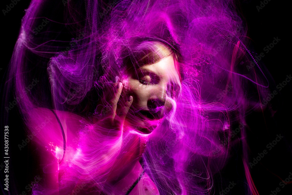 lightpainting portrait, new art direction, long exposure photo without photoshop, light drawing at long exposure	
