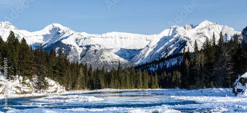 Winter in the Rocky Mountains, Banff National Park © Gelu Popa