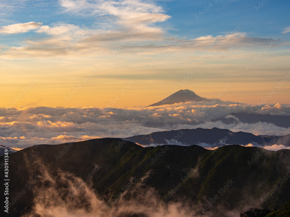 北岳から見える富士山